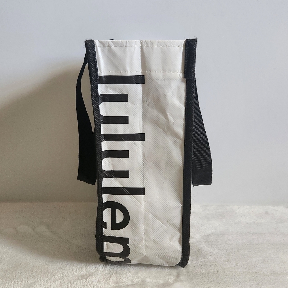 Lululemon Holiday Special Edition Black White Small Reusable Carryall Tote Bag - Picture 3 of 11